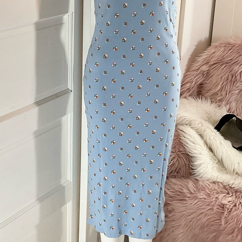 ๐๐๐ FLORAL MIDI DRESS - Picture 10 of 12